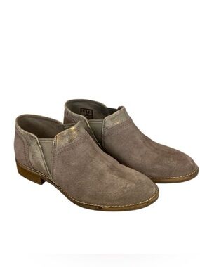 Clarks Women's Camzin Mix Boot Chelsea Shootie Taupe Suede Metallic Sz 7.5